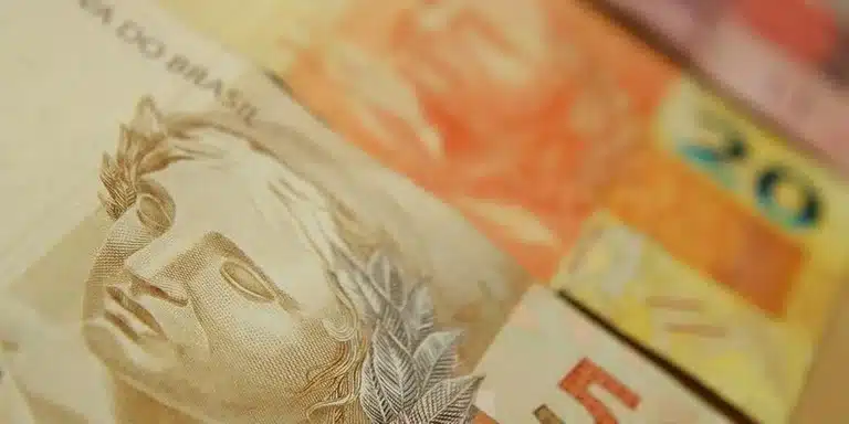 DINHEIRO